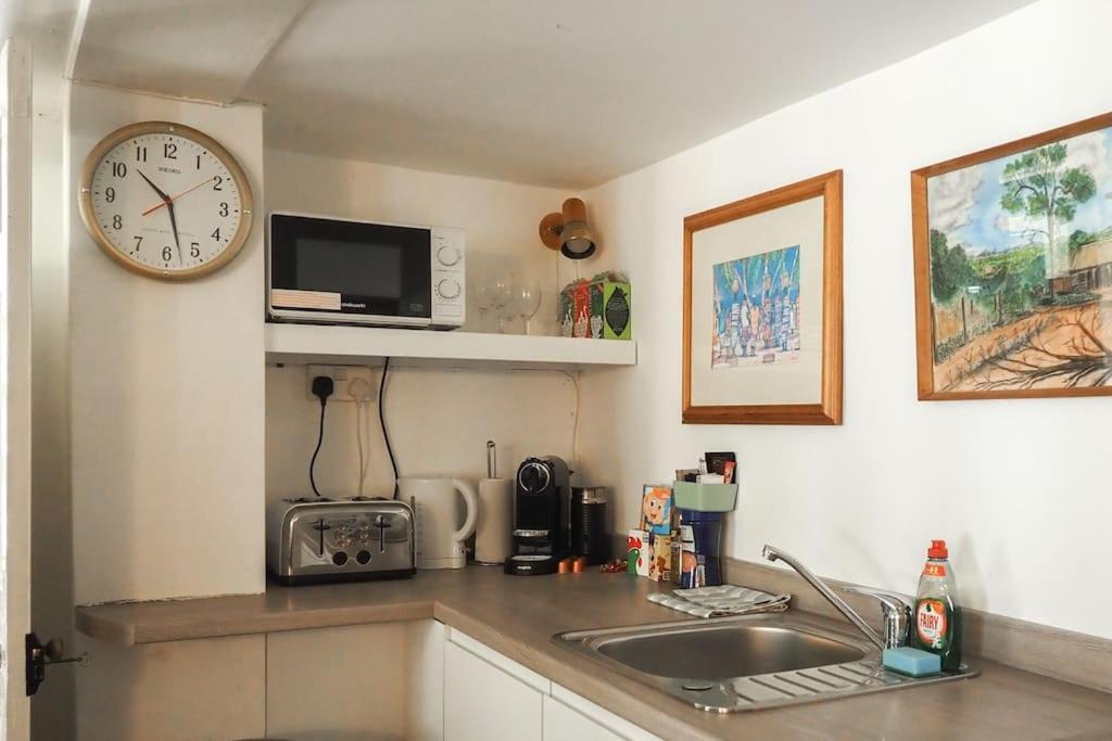 Landford'S Cottage, Your Retreat! Εξωτερικό φωτογραφία