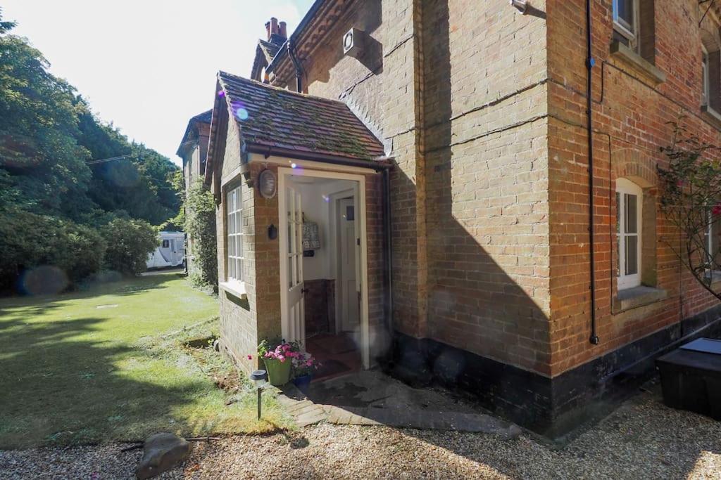 Landford'S Cottage, Your Retreat! Εξωτερικό φωτογραφία